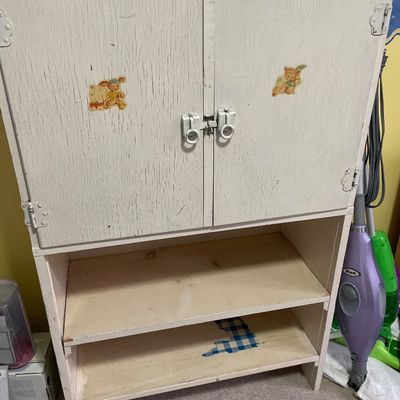 Sale Photo Thumbnail #125: Vintage cabinet