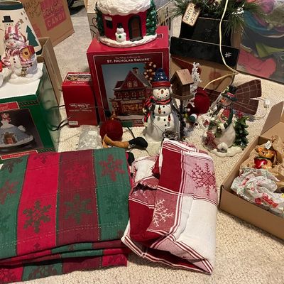 Sale Photo Thumbnail #320: Christmas decor