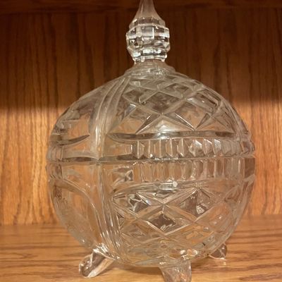 Sale Photo Thumbnail #466: Crystal candy dish