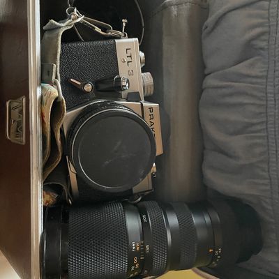 Sale Photo Thumbnail #215: Cameras