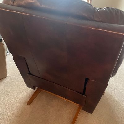 Sale Photo Thumbnail #41: Leather recliner