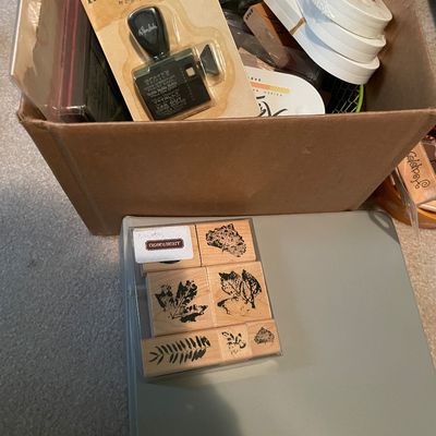 Sale Photo Thumbnail #232: Crafting