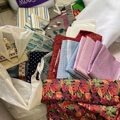 Sale Photo Thumbnail #139: Fabric and fluff