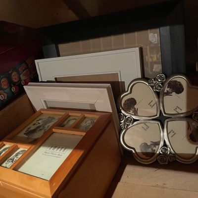 Sale Photo Thumbnail #551: Picture frames and crate