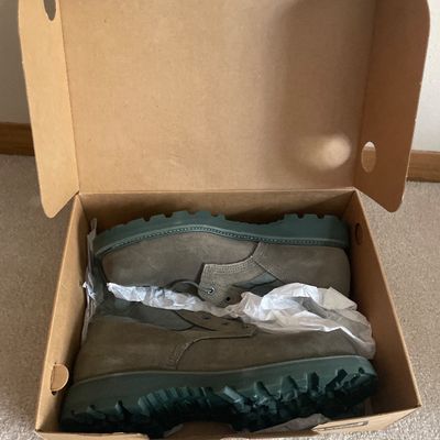 Sale Photo Thumbnail #25: New in box