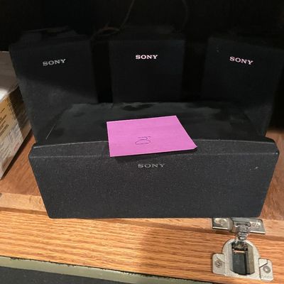 Sale Photo Thumbnail #282: Sony speakers