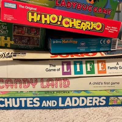 Sale Photo Thumbnail #326: Games