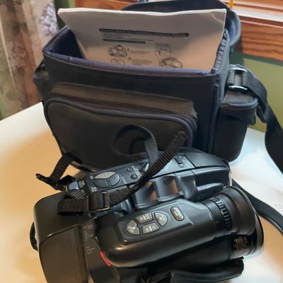 Sale Photo Thumbnail #212: Cameras