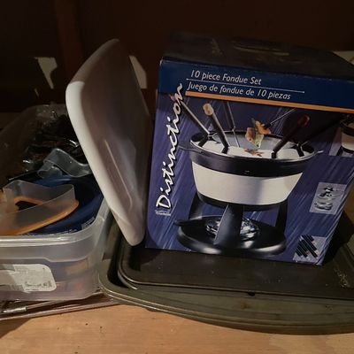 Sale Photo Thumbnail #556: Fondue set