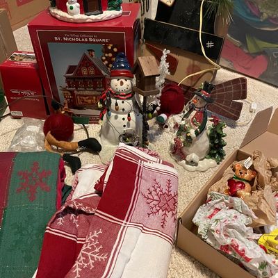 Sale Photo Thumbnail #322: Christmas decor