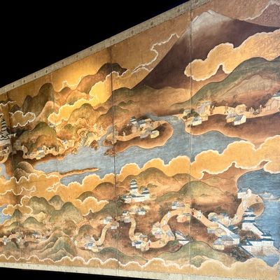 Sale Photo Thumbnail #12: Beautiful antique Japanese six panel folding screen, believed to be dated to the late 19th or early 20th century, featuring a continuous hand painted landscape depicting Mount Fuji, traditional villages, pagodas, winding waterways, and rolling mountains b