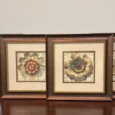 Sale Photo Thumbnail #11: Set of 4 Framed Vintage Style Floral Medallion Prints