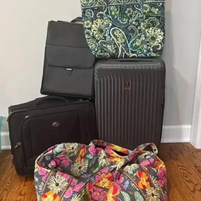 Sale Photo Thumbnail #53: Suitcases & Travel Bags: Vera Bradley, Travelpro, Samsonite