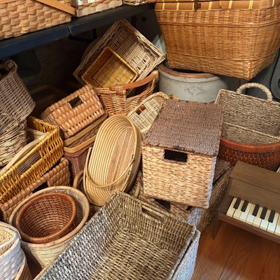 Sale Photo Thumbnail #7: And, more baskets! 