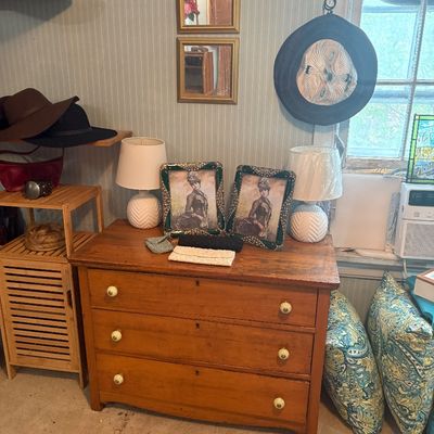 Sale Photo Thumbnail #29: Vintage 3 drawer dresser. 