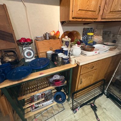 Sale Photo Thumbnail #52: Vintage Kitchen 