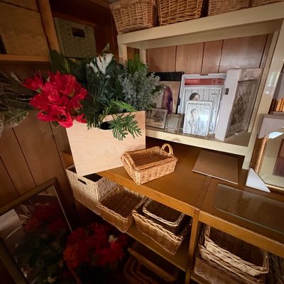 Sale Photo Thumbnail #14: More frames + Baskets.
