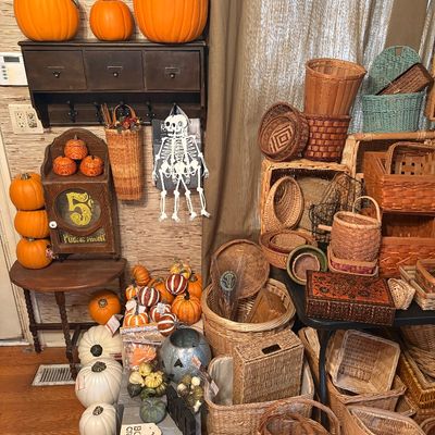 Sale Photo Thumbnail #2: Fall decor!
