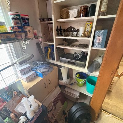 Sale Photo Thumbnail #130: Miscellaneous.