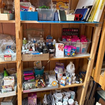 Sale Photo Thumbnail #16: Art supplies.