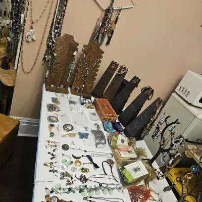 Sale Photo Thumbnail #33