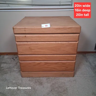 Sale Photo Thumbnail #195