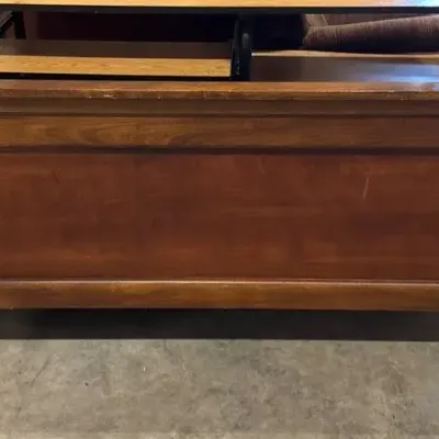 Queen Bed 