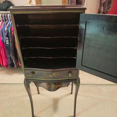 Sale Photo Thumbnail #11