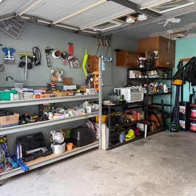 Sale Photo Thumbnail #210: Tools
