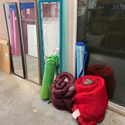 Sale Photo Thumbnail #206: Camping items 