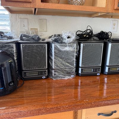 Sale Photo Thumbnail #174: Air purifiers 