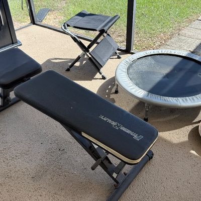 Sale Photo Thumbnail #124: Weight bench 