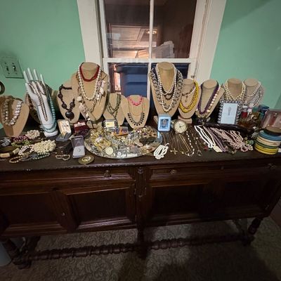 Sale Photo Thumbnail #67