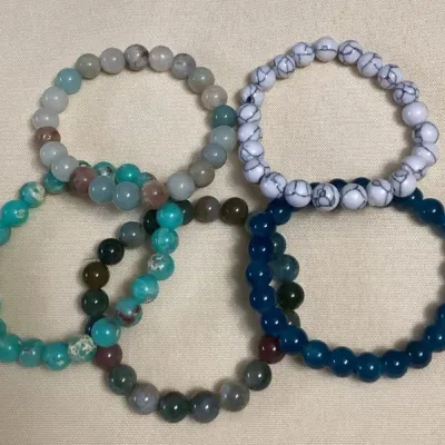 CCM069 Five Polished Stone Bead Bracelets New