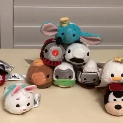 CCM060 Twenty-One Disney Tsum Tsum Plushies
