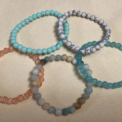 CCM063 Five Polished Stone Bead Bracelets New