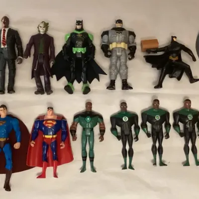 CCM017 Seventeen Vintage Super Hero Action Figures