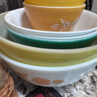 Sale Photo Thumbnail #124: Vintage Pyrex Mixing Bowls