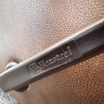 FlexSteel Manual Leather Recliner