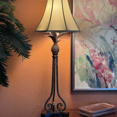 Metal Pineapple Table Lamp