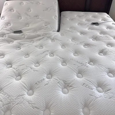 Sale Photo Thumbnail #326: King Size Leggett & Platt Adjustable Base with Sleep Number Split Top King Mattress