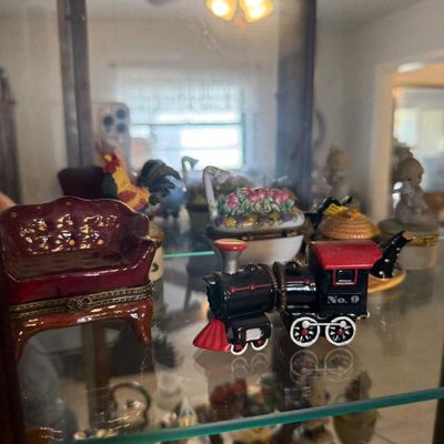 Sale Photo Thumbnail #48