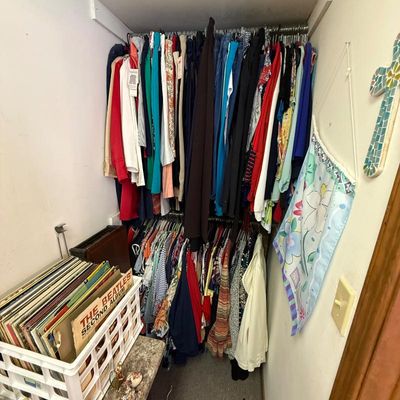 Sale Photo Thumbnail #68