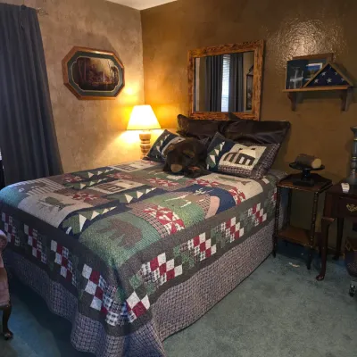 Sale Photo Thumbnail #58: Lodge Style Bedding Set with Shams 