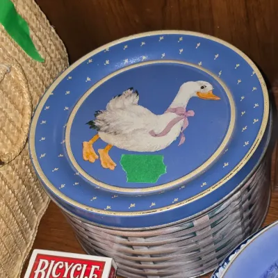 Sale Photo Thumbnail #6: Sewing Notions in Goose Tin 