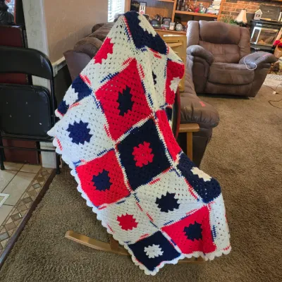 Sale Photo Thumbnail #15: Granny Square Afgan 