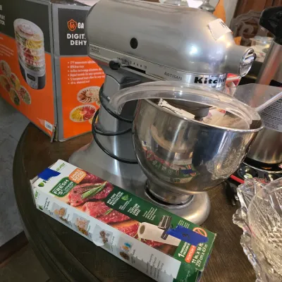 Sale Photo Thumbnail #31: Kitchen Aide Mixer 