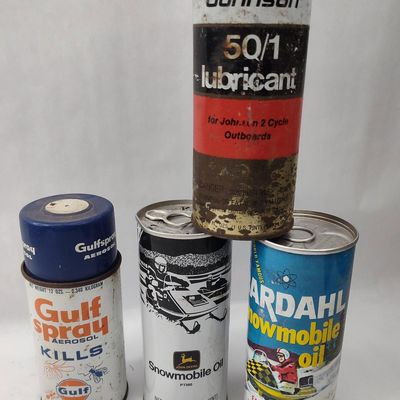 Sale Photo Thumbnail #115: Gulf, Deere & Bardahl Oil Cans