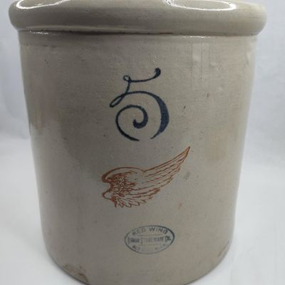 Sale Photo Thumbnail #185: Red Wing Union Stoneware 5 Gal. Crock