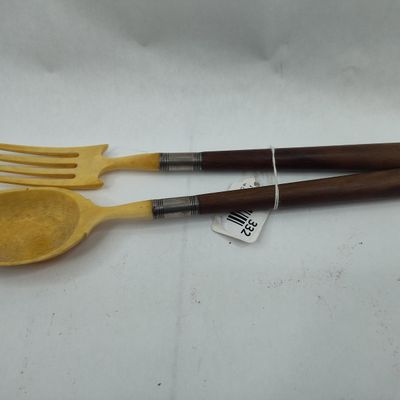 Sale Photo Thumbnail #329: Gorham Co. Pair Wood & Bone Servers